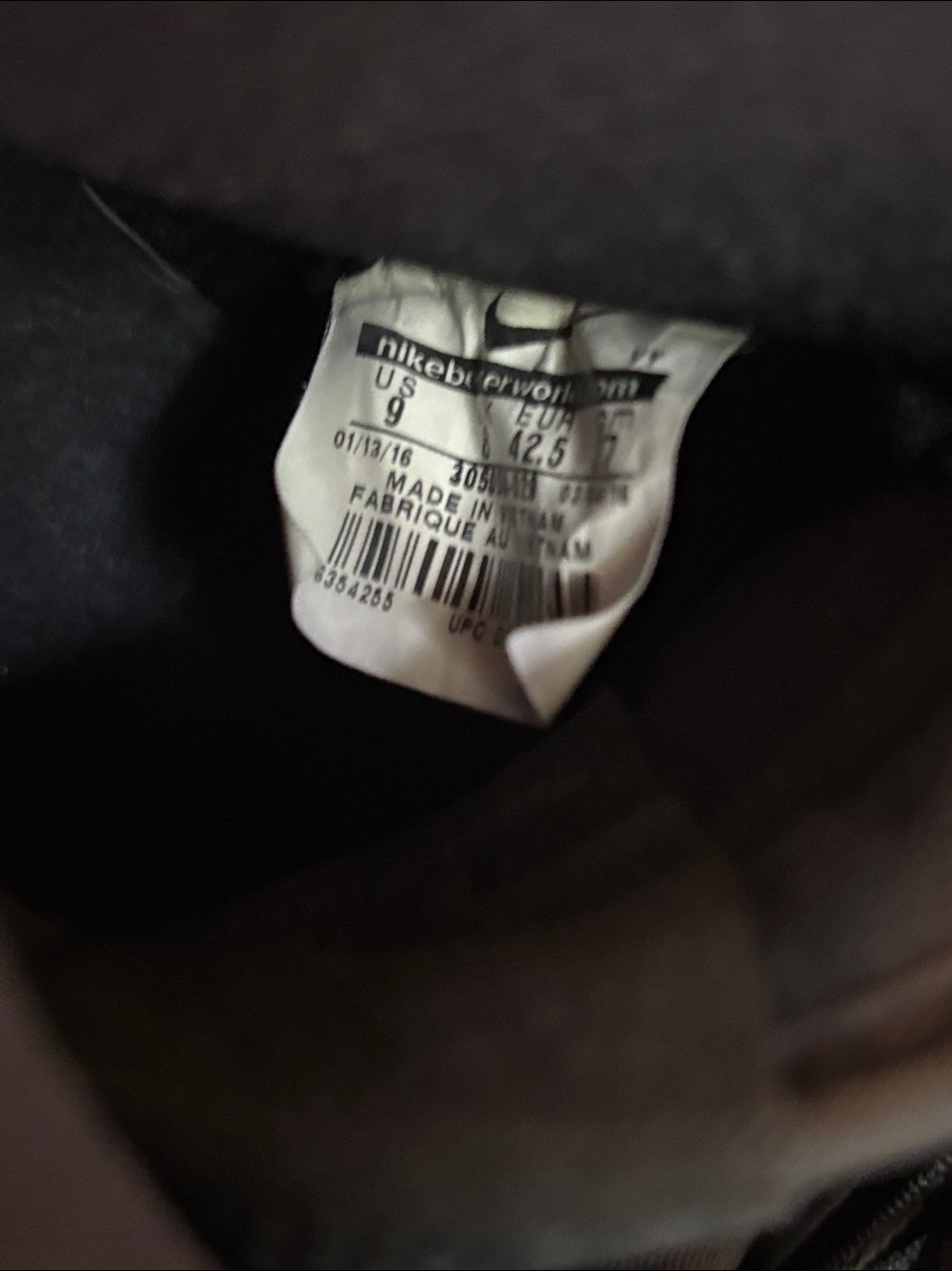 Nike Suede Hightops - Picture 9 of 9